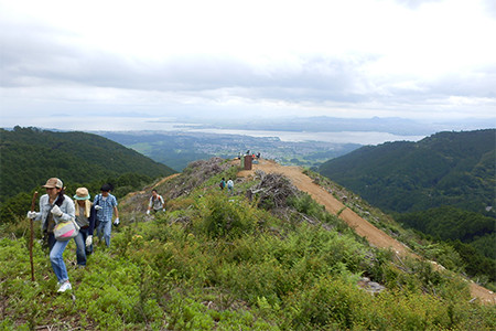 プロジェクト授業「仰木里山フィールドワーク」の写真